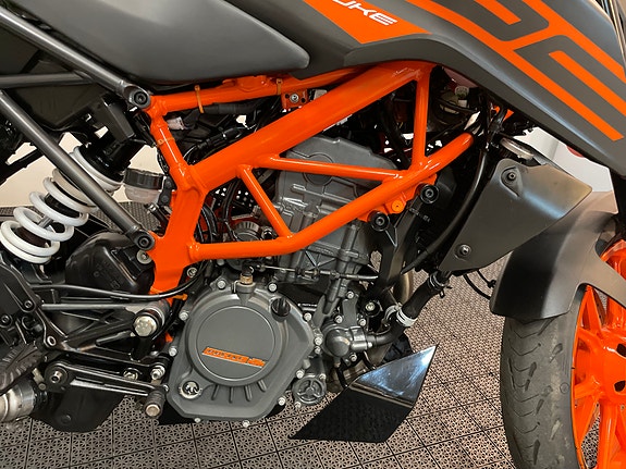KTM 125 Duke *** SERVICE/GARANTI *** 20 of 30