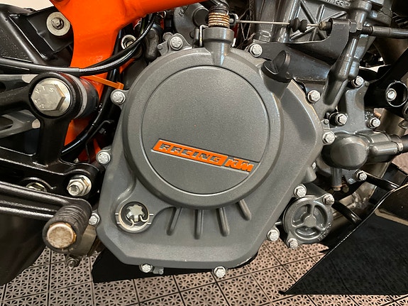 KTM 125 Duke *** SERVICE/GARANTI *** 24 of 30
