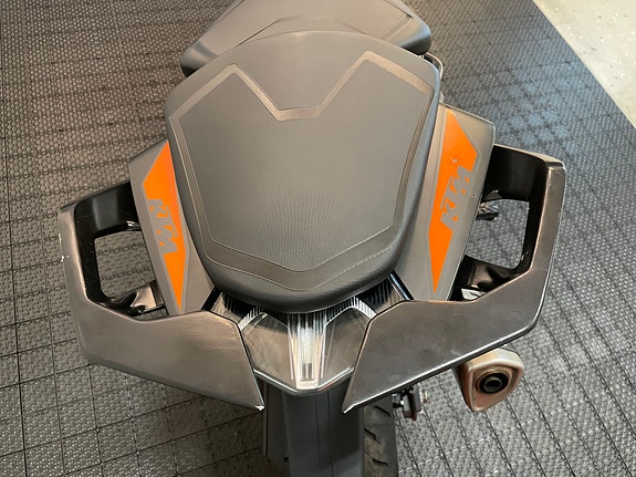 KTM 125 Duke *** SERVICE/GARANTI *** 11 of 30