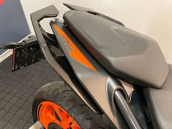 KTM 125 Duke *** SERVICE/GARANTI *** 21 of 30