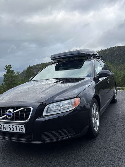 Volvo V70 3 of 30