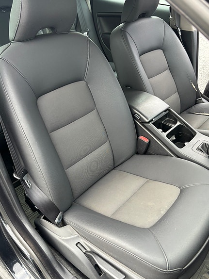 Volvo V70 17 of 30