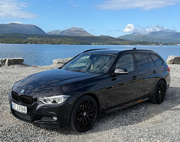 BMW 318d 3 of 5