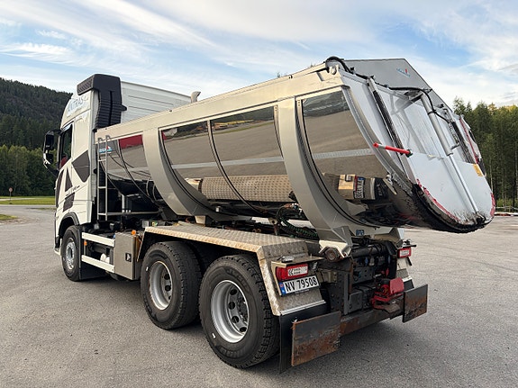 Volvo FH540 6x4 maur dumper Brøyterigget med salt hydraulikk 12 of 18