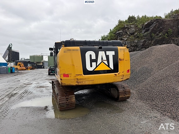 Caterpillar 324EL gravemaskin m/graveskuffe 4 of 30