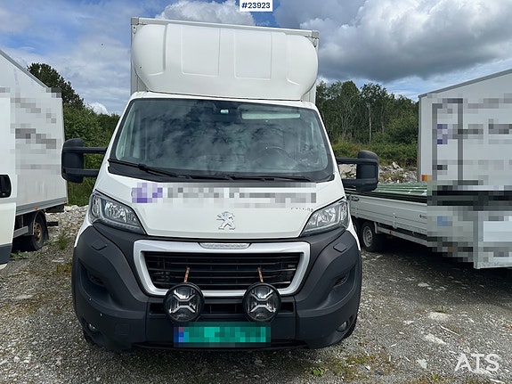 Peugeot Boxer 2 of 5