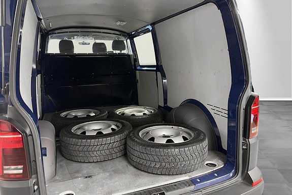 Volkswagen Transporter 8 of 14