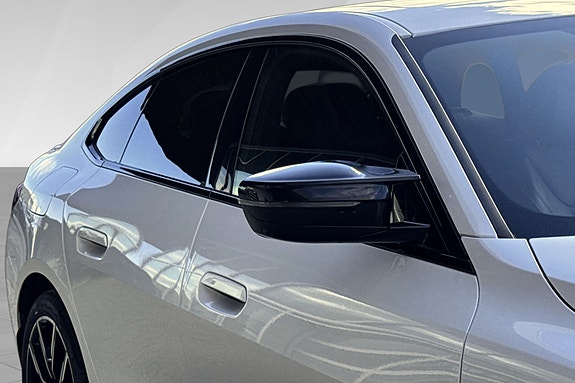 BMW i4 5 of 5