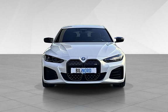 BMW i4 3 of 5