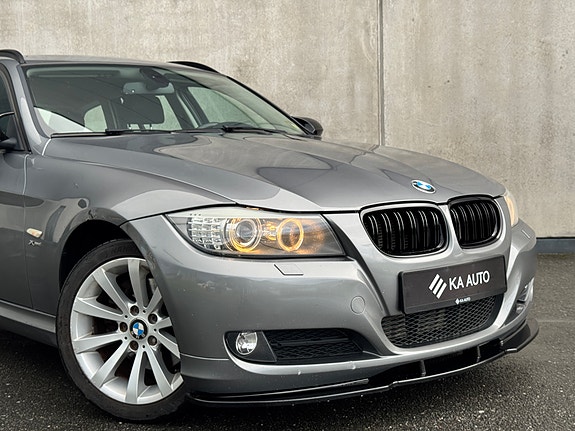 BMW 320d 2 of 5