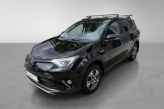 Toyota RAV4 12 of 30