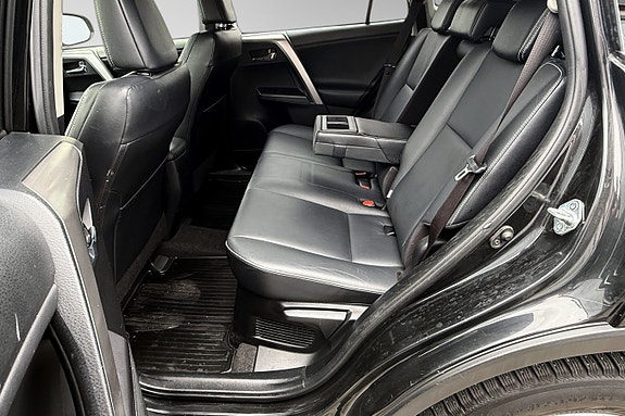 Toyota RAV4 20 of 30