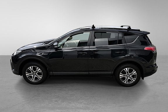 Toyota RAV4 10 of 30