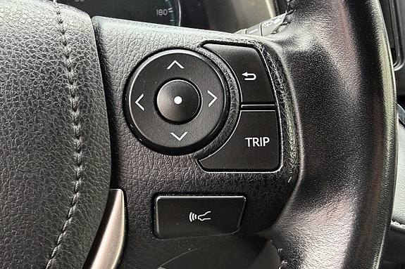 Toyota RAV4 26 of 30