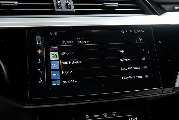 Audi e-tron Sportback 15 of 23