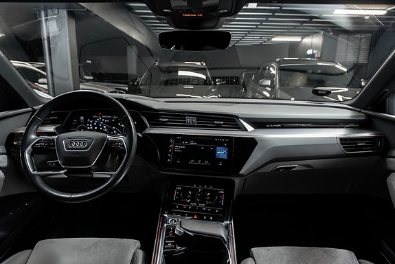 Audi e-tron Sportback 11 of 23