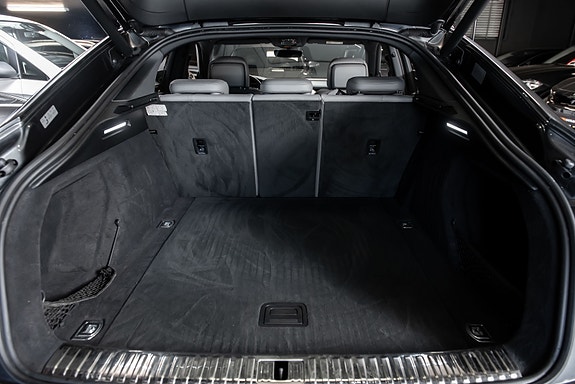 Audi e-tron Sportback 19 of 23