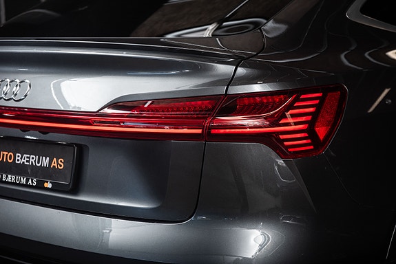 Audi e-tron Sportback 6 of 23