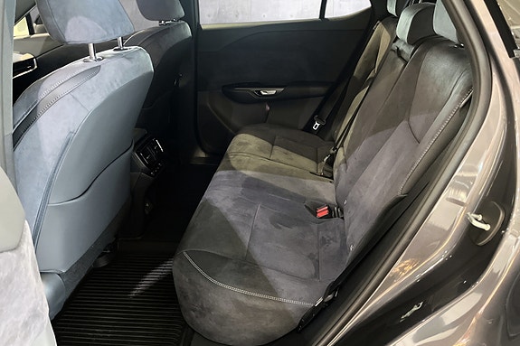 Lexus RZ450e 15 of 20