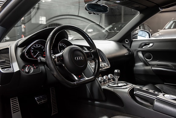 Audi R8 18 of 30