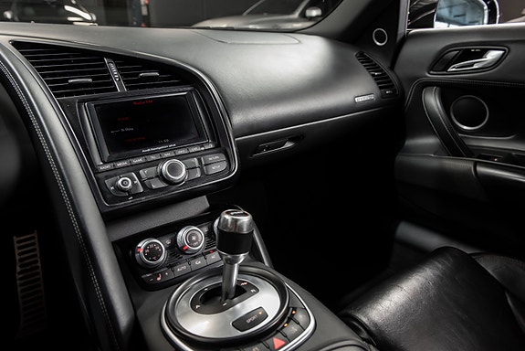 Audi R8 24 of 30