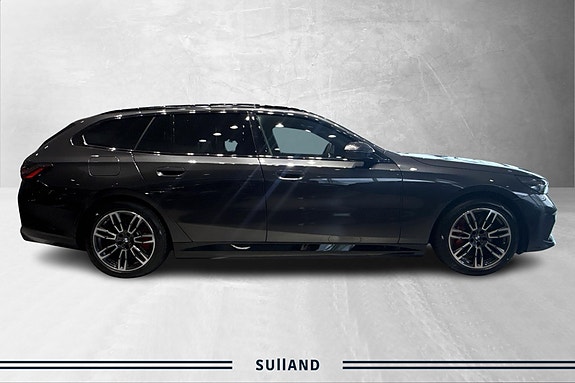 BMW i5 6 of 22