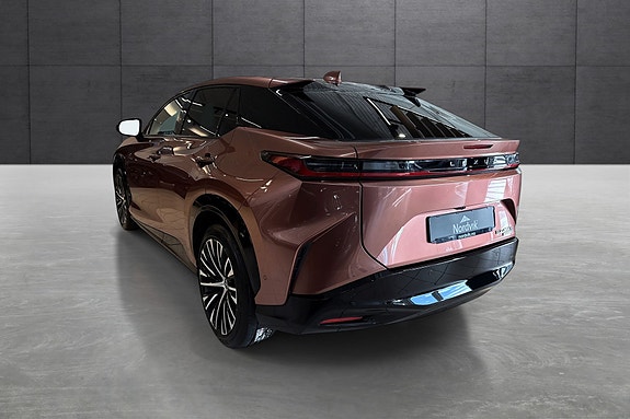 Lexus RZ450e 3 of 24