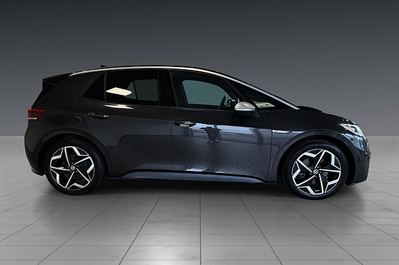 Volkswagen ID.3 4 of 5