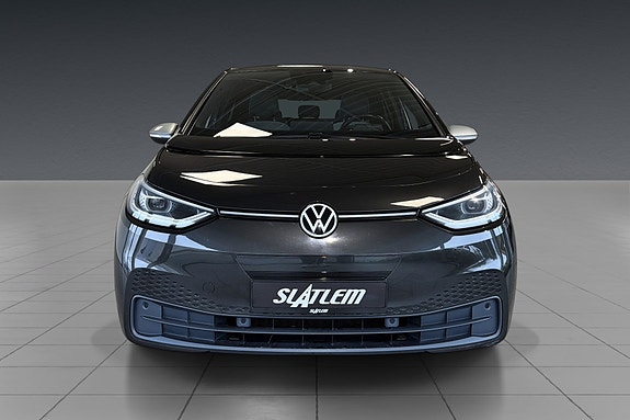 Volkswagen ID.3 2 of 5