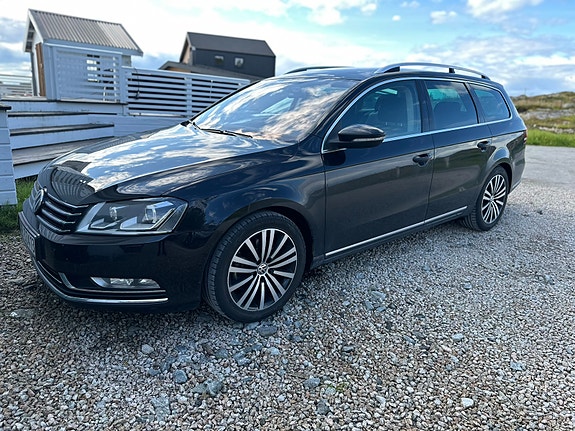 Volkswagen Passat 2 of 5