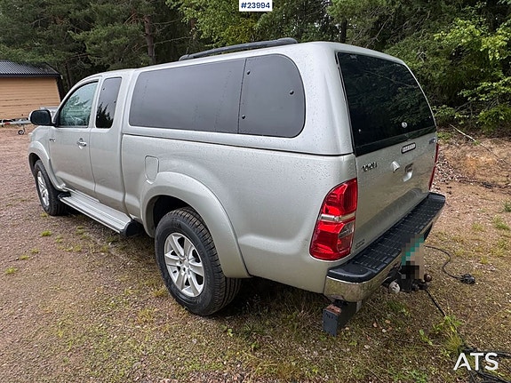 Toyota HiLux 6 of 30