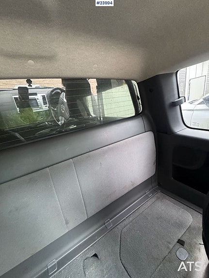 Toyota HiLux 19 of 30