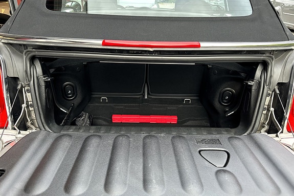 MINI Cooper 16 of 30