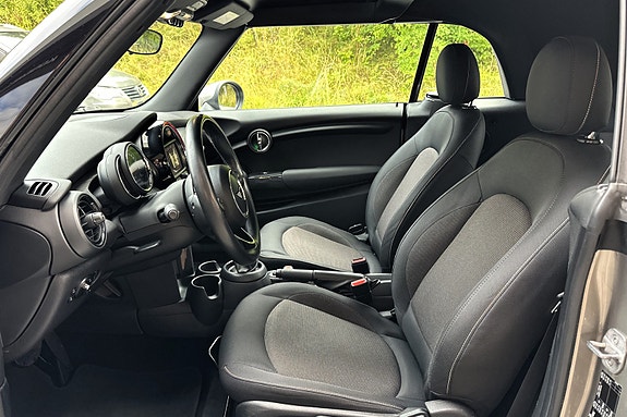 MINI Cooper 10 of 30