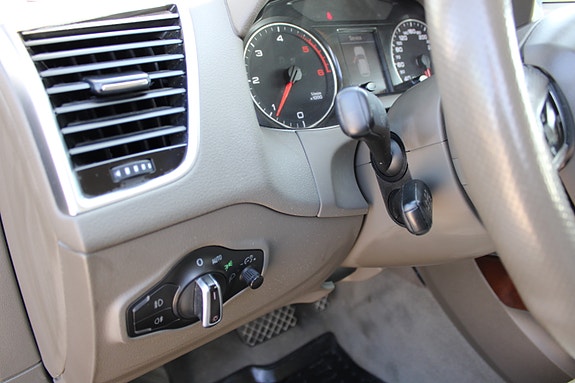 Audi Q5 10 of 27