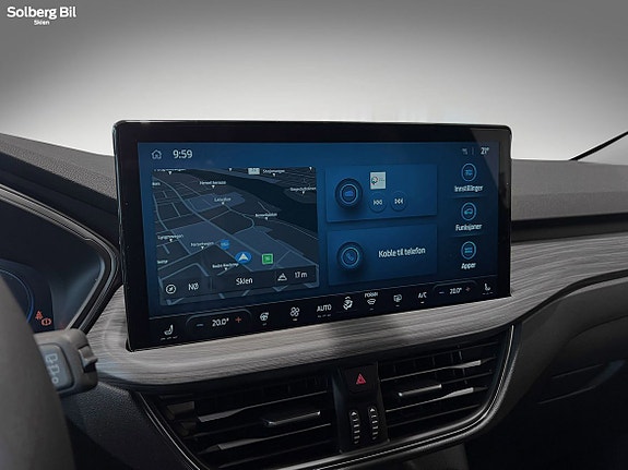 Ford Kuga 18 of 23
