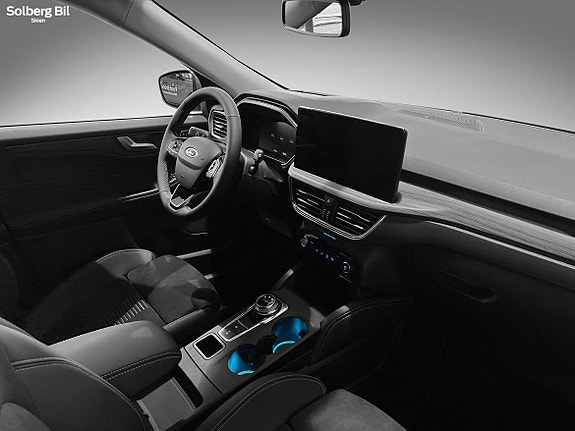 Ford Kuga 13 of 23