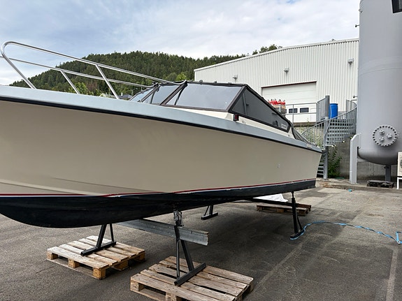 Klassisk norsk daycruiser! Halwa 22 med kraftig MerCruiser 488 (190 hk) 4 of 14