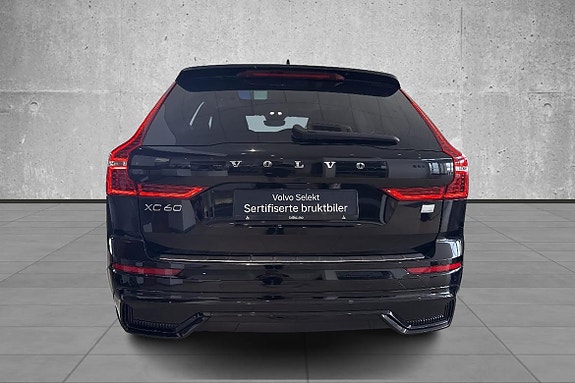 Volvo XC60 4 of 5