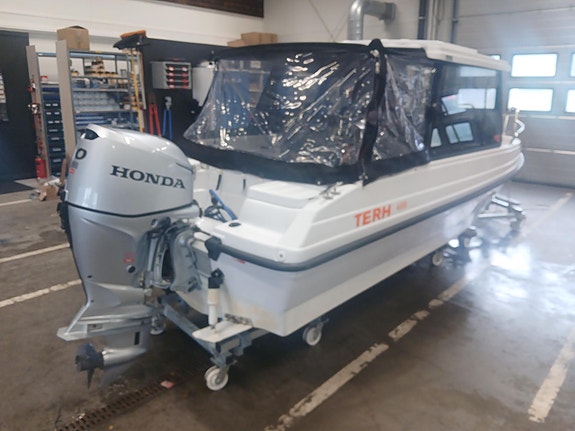 2025 TERHI 480 CABIN - HONDA BF 60 // 35 Timer // Kalesje // Plotter // 8 of 9