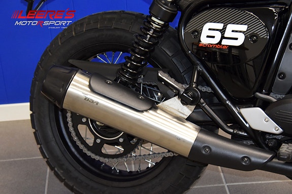 BSA Scrambler 650 Raven Black 14 of 19