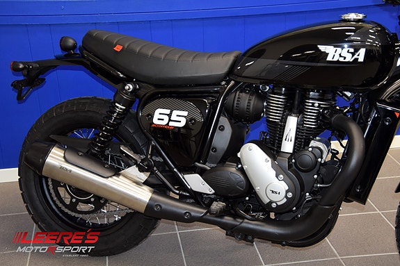 BSA Scrambler 650 Raven Black 13 of 19