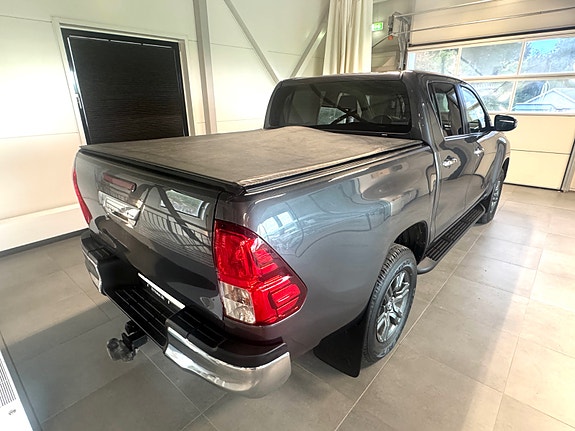 Toyota HiLux 6 of 15