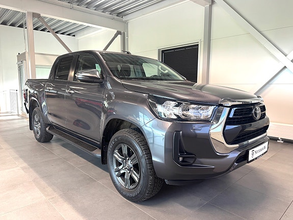 Toyota HiLux 10 of 15