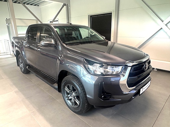 Toyota HiLux 9 of 15