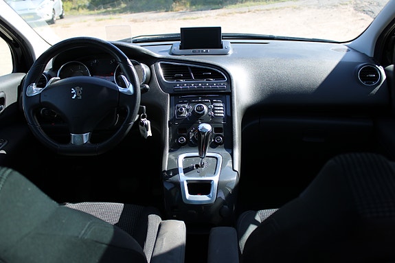 Peugeot 5008 23 of 30