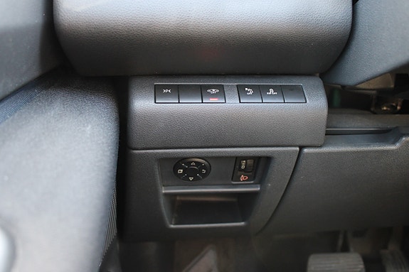 Peugeot 5008 18 of 30