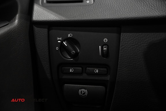 Volvo XC90 30 of 30