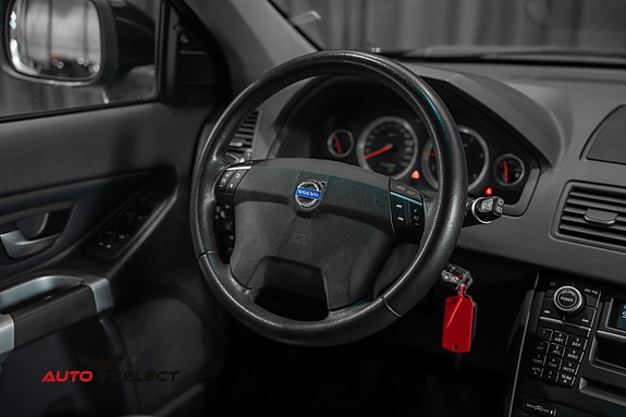 Volvo XC90 28 of 30