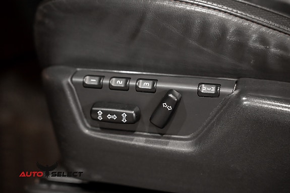 Volvo XC90 26 of 30